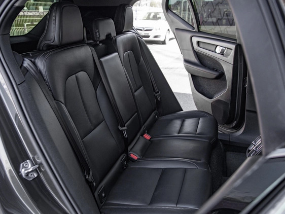 Volvo XC 40 cena 124900 przebieg: 76059, rok produkcji 2019 z Kazimierz Dolny małe 781